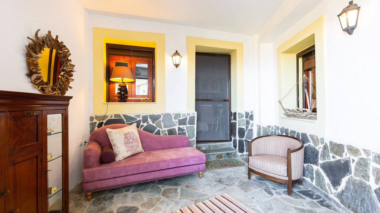 Photo of Others in Spilion