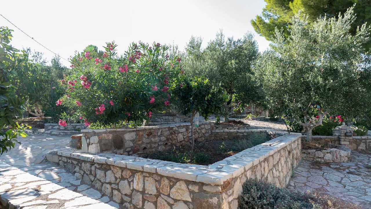 Photo of Outdoor in Messini