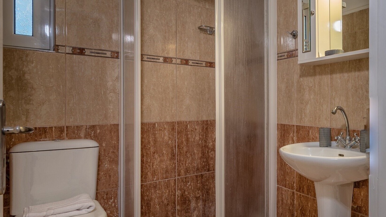 Photo of Bathroom in Fiolitis