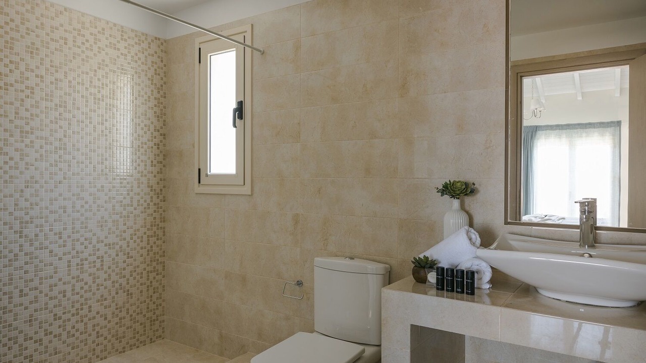 Photo of Bathroom in Tzamarelata
