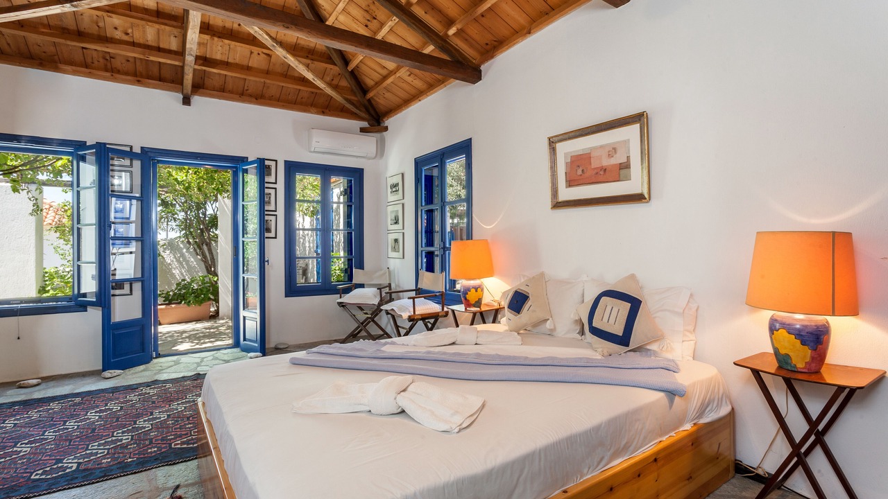Photo of Bedroom in Loutraki