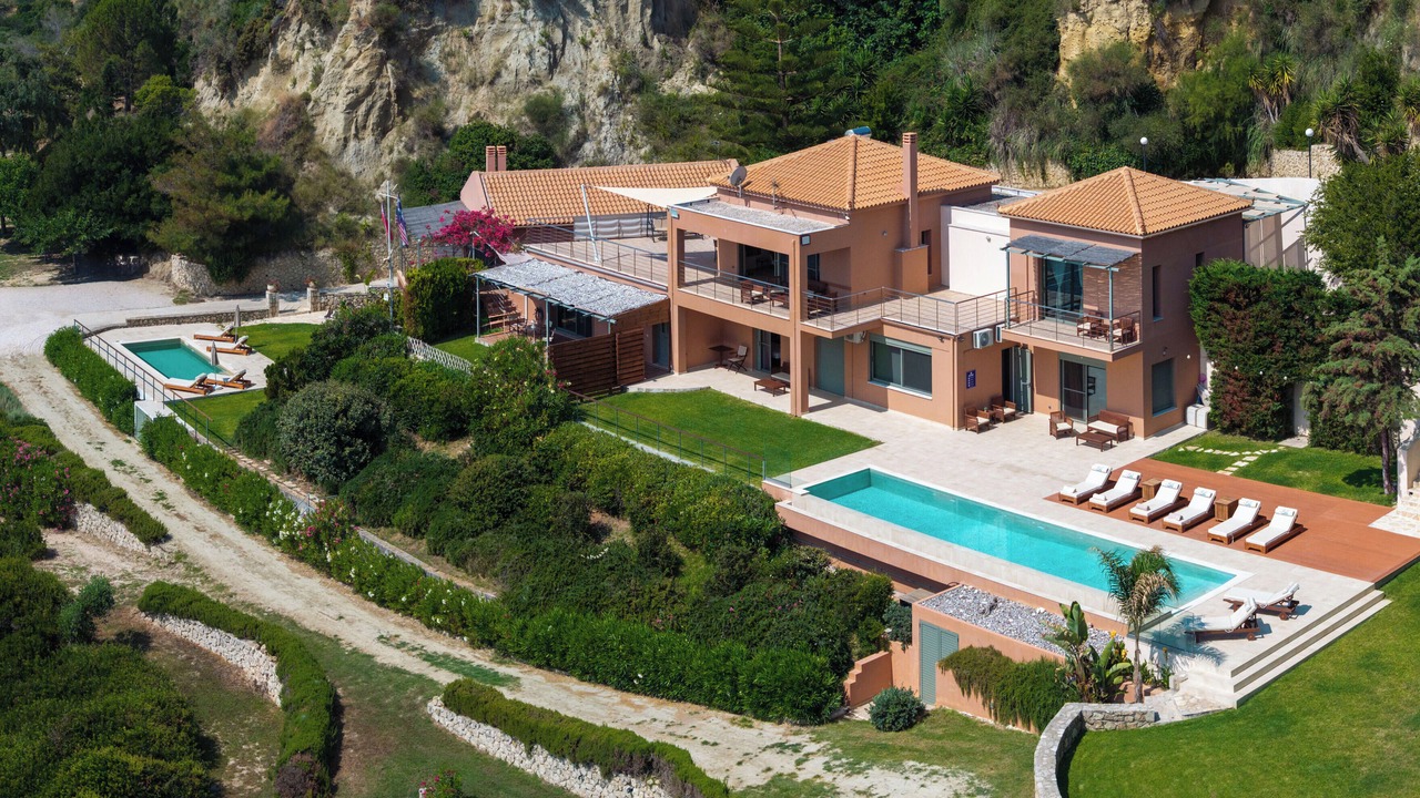 Photo of Outdoor in Karavados