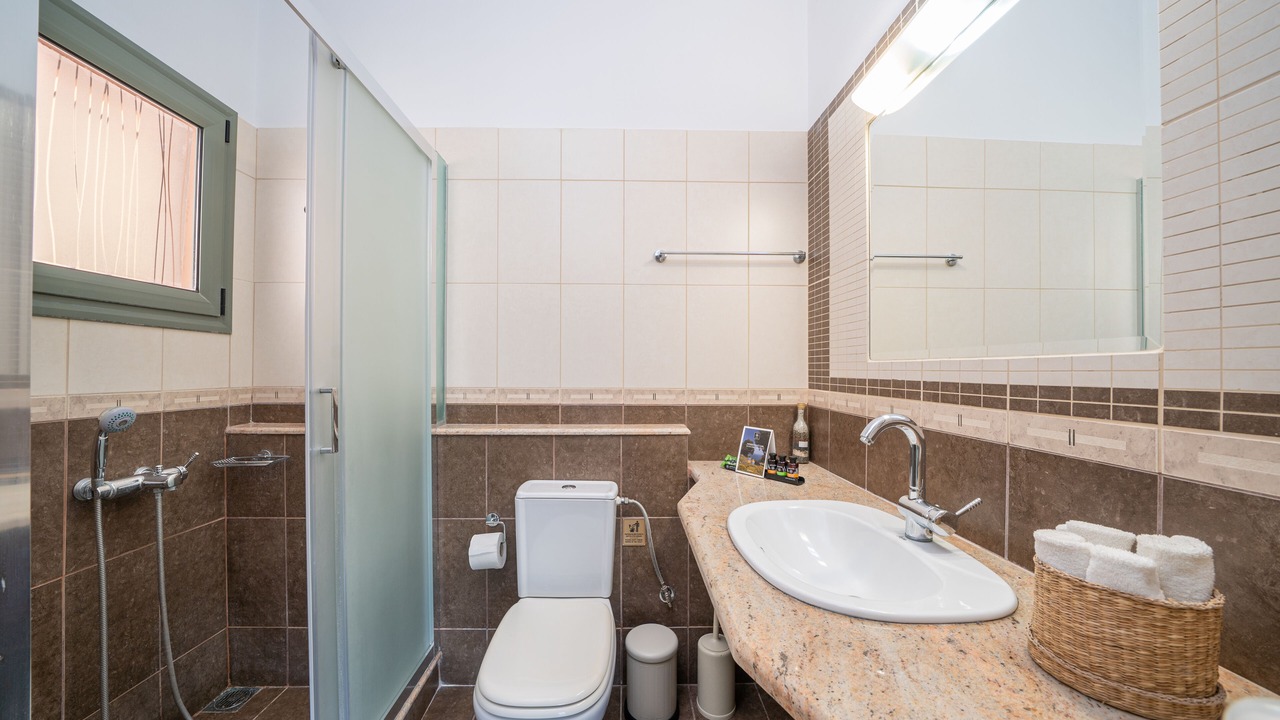Photo of Bathroom in Karavados