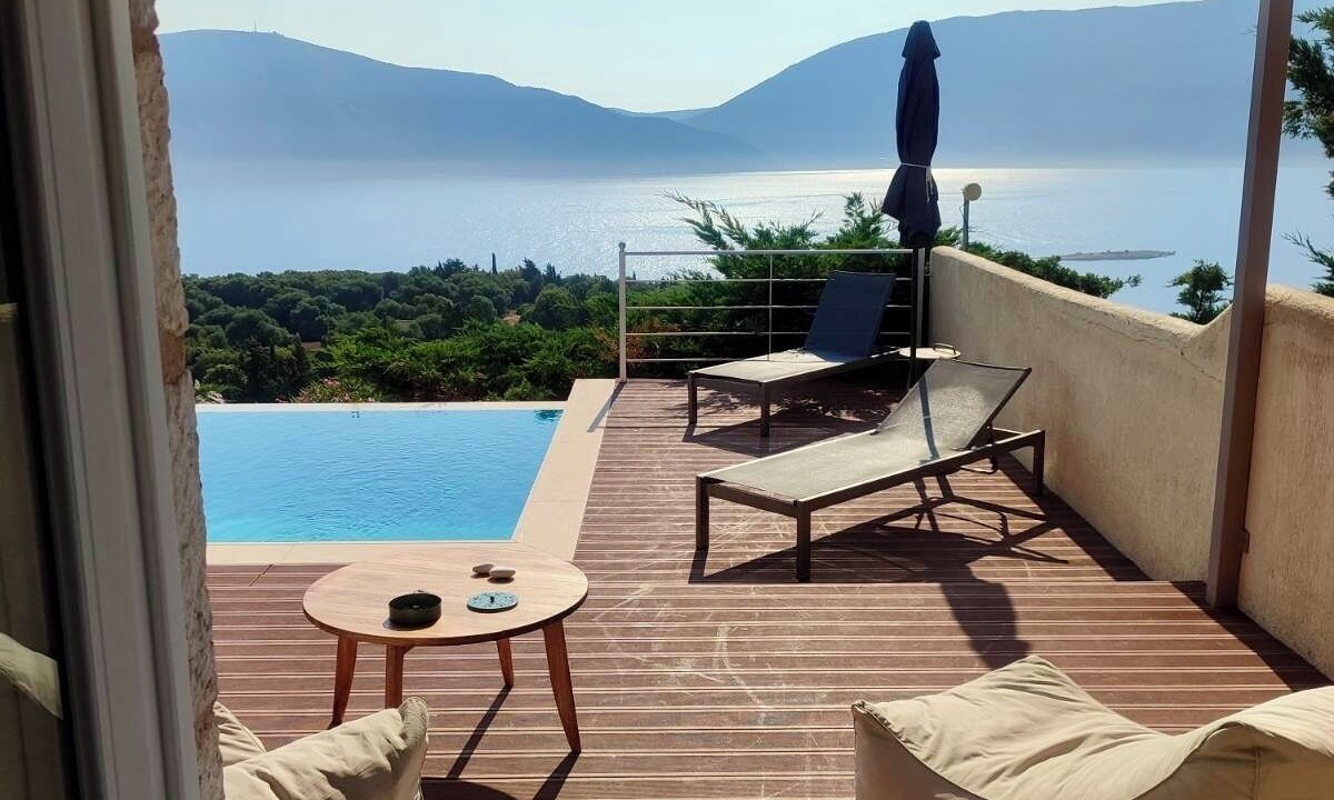 Photo of Patio Balcony in Evreti