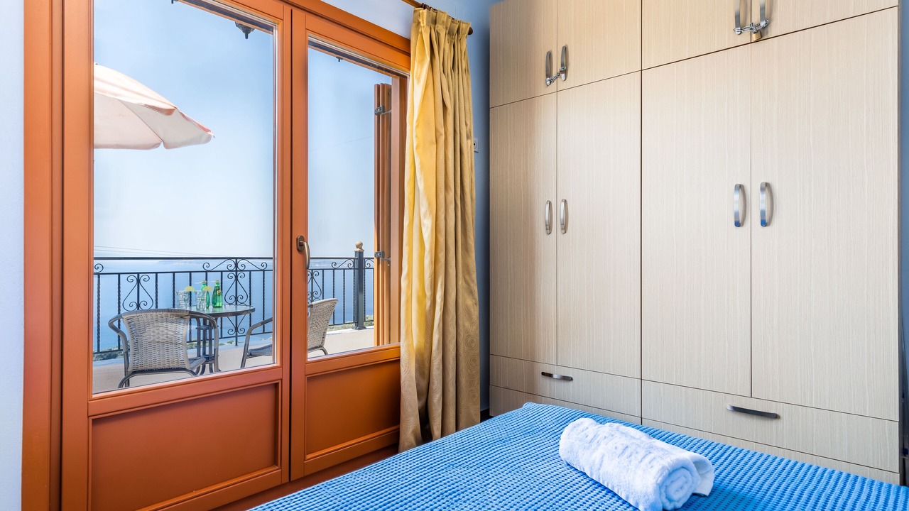 Photo of Bedroom in Glossa