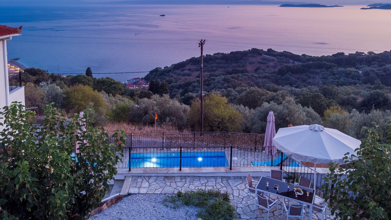 Photo of Outdoor in Glossa