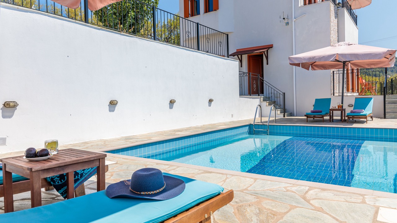 Photo of Outdoor in Glossa