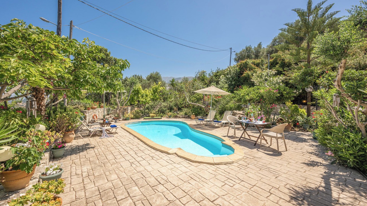 Photo of Outdoor in Exopoli