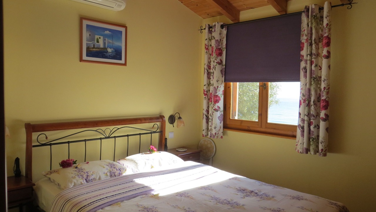 Photo of Bedroom in Keratokambos