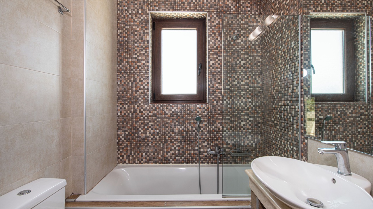 Photo of Bathroom in Pikris