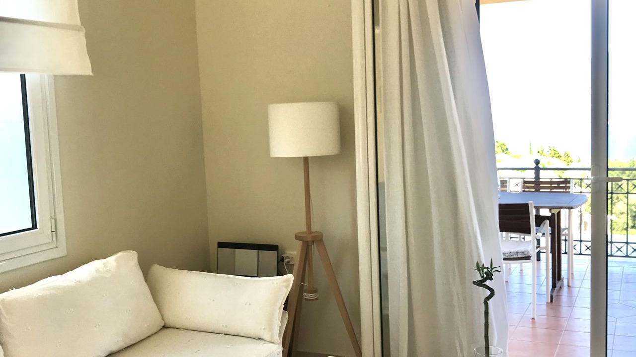 Photo of Livingroom in Evreti