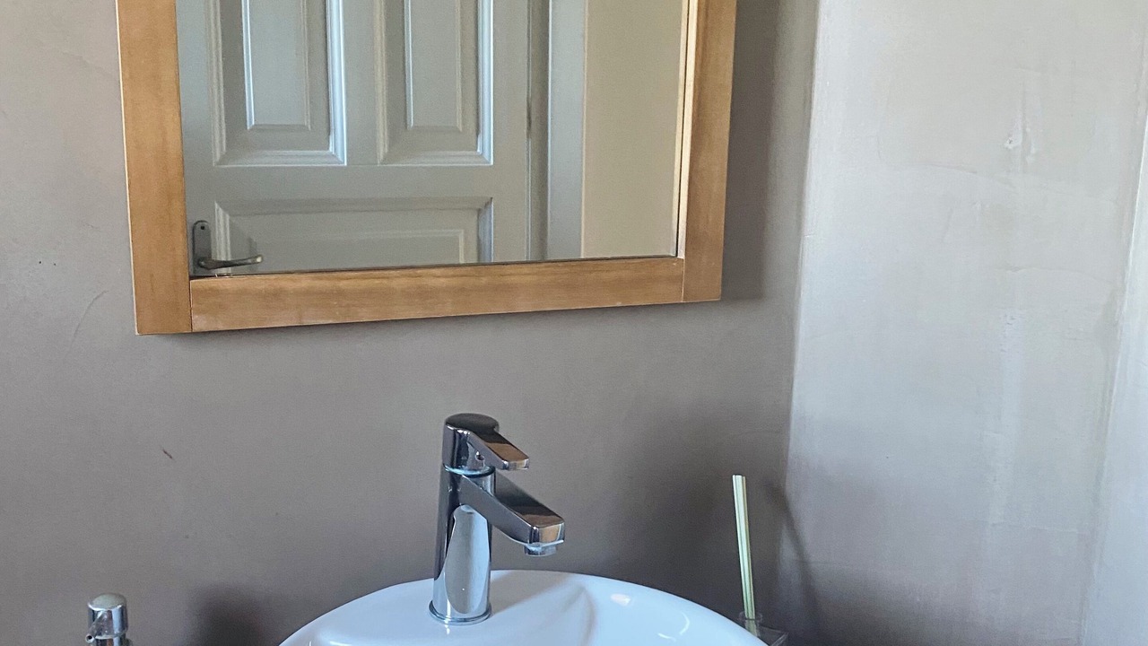 Photo of Bathroom in Evreti