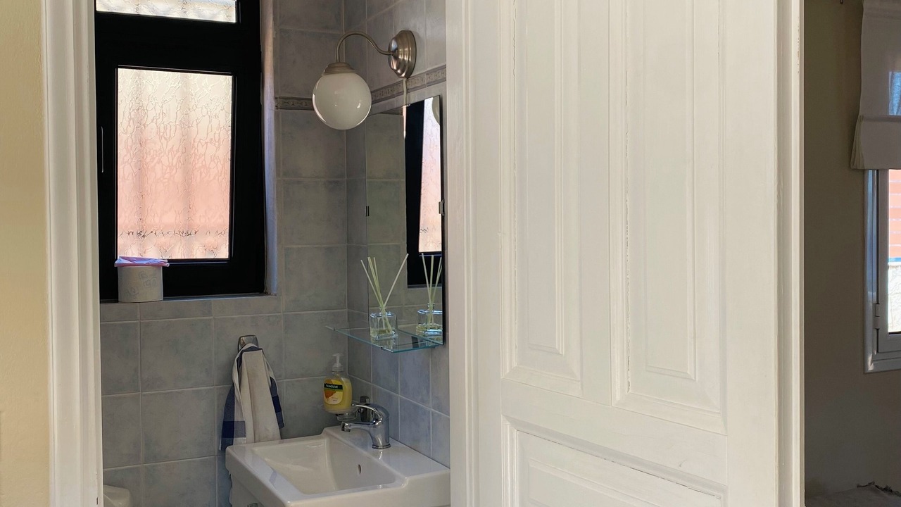 Photo of Bathroom in Evreti