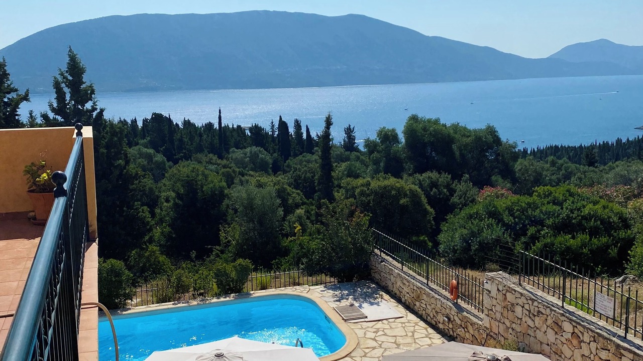 Photo of Patio Balcony in Evreti