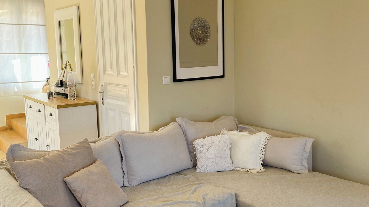 Photo of Livingroom in Evreti