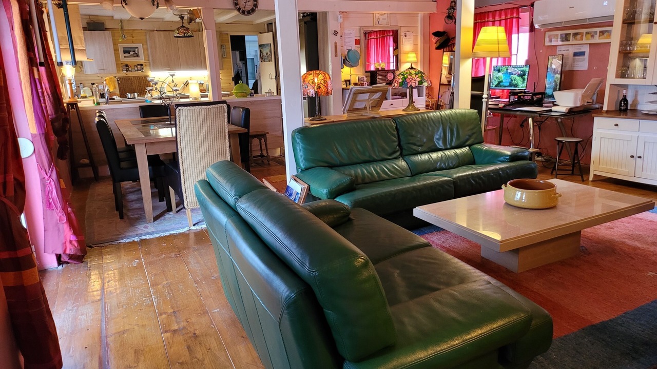 Photo of Livingroom in Roussospiti