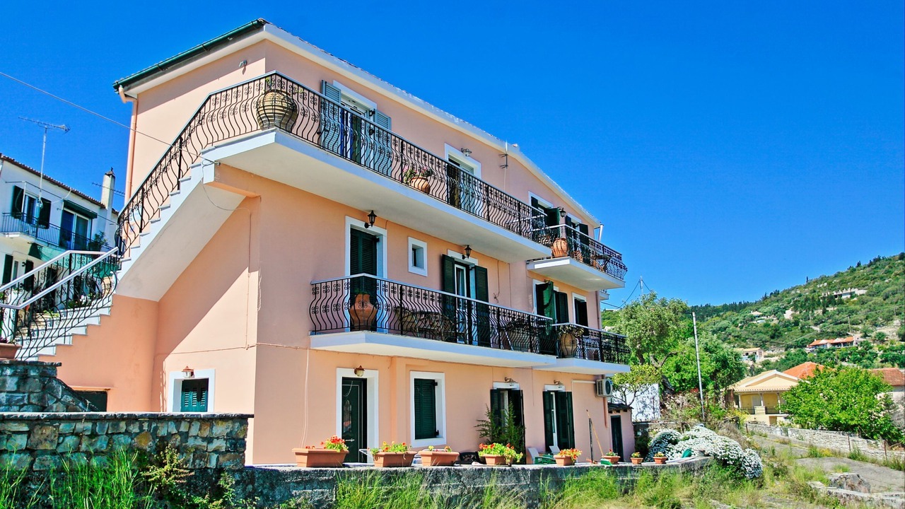 Photo of Others in Gaios