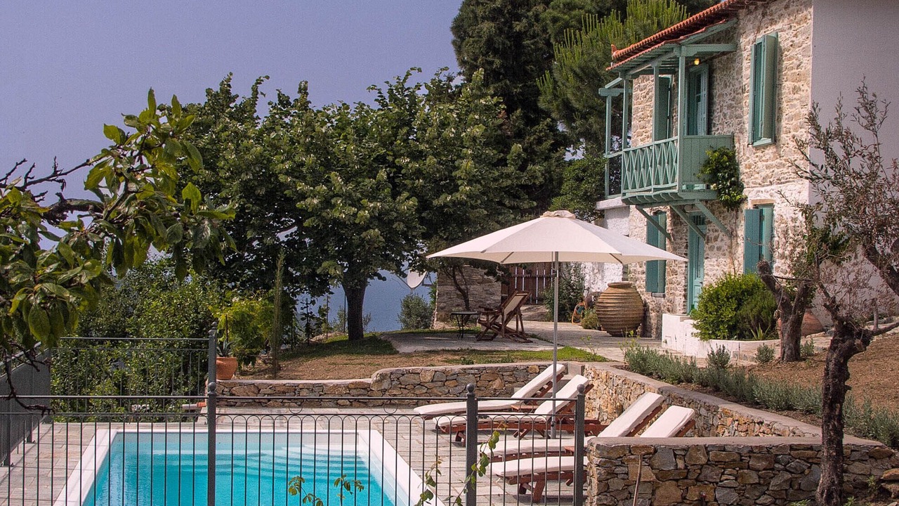 Photo of Outdoor in Glossa