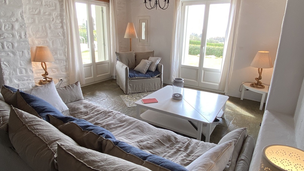 Photo of Livingroom in Chrissi Akti