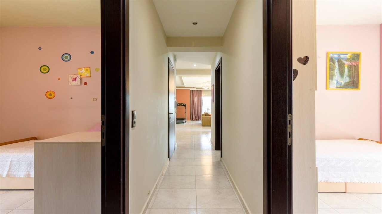 Photo of Bedroom in Paliani