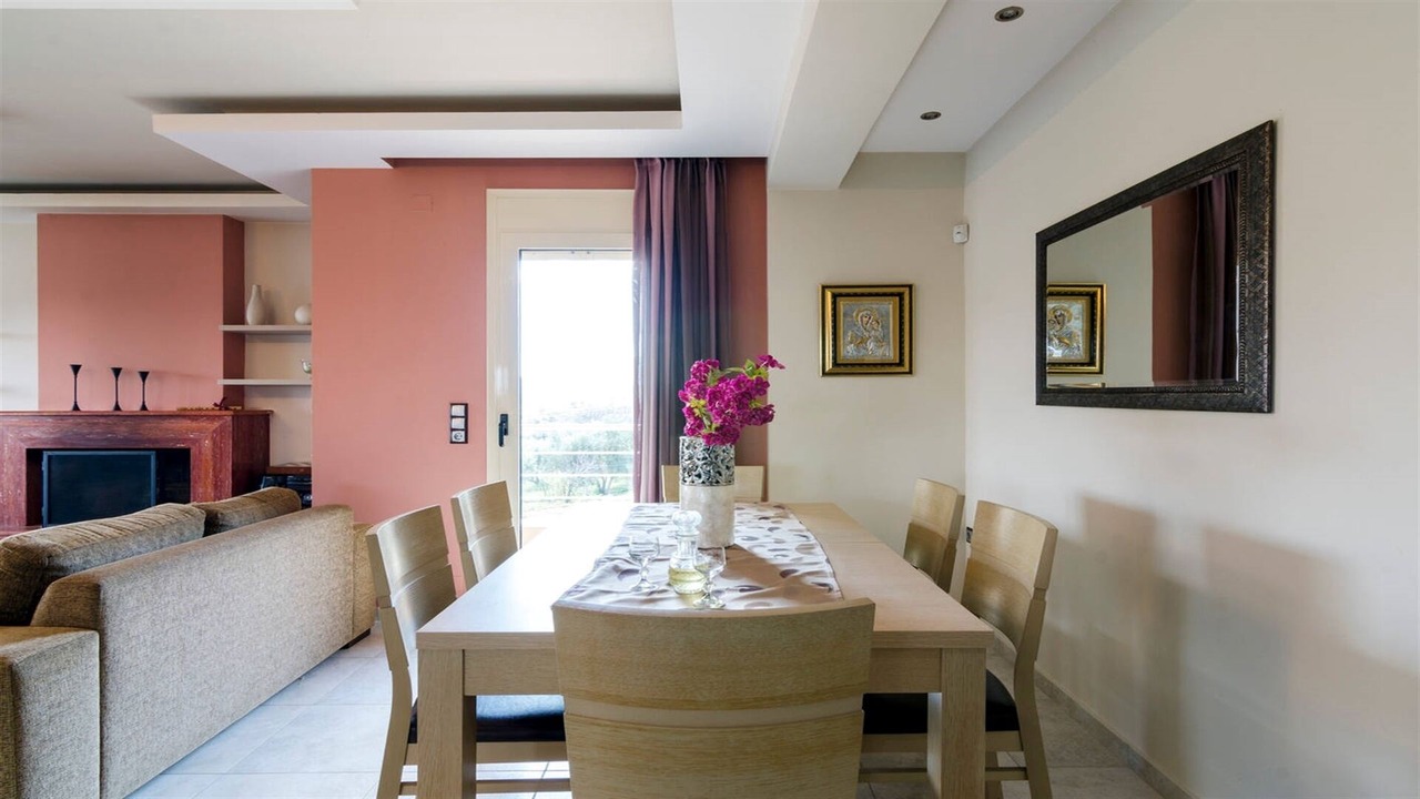 Photo of Bedroom in Paliani