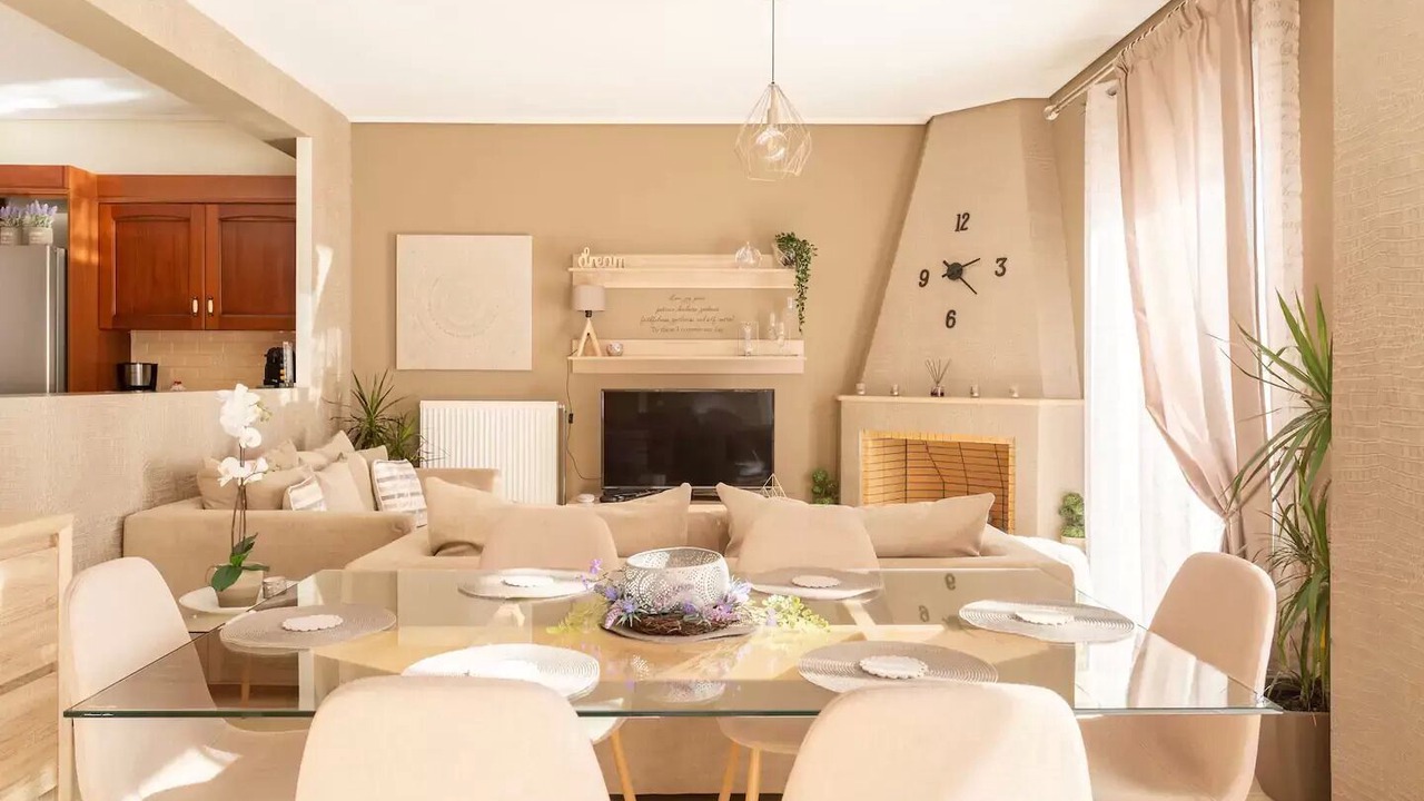 Photo of Livingroom in Markopoulon