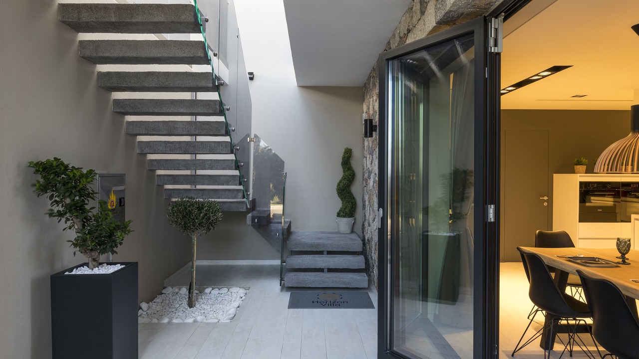 Photo of Outdoor in Ixia