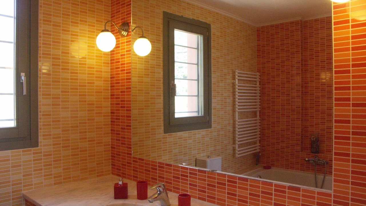 Photo of Bathroom in Ydrousa