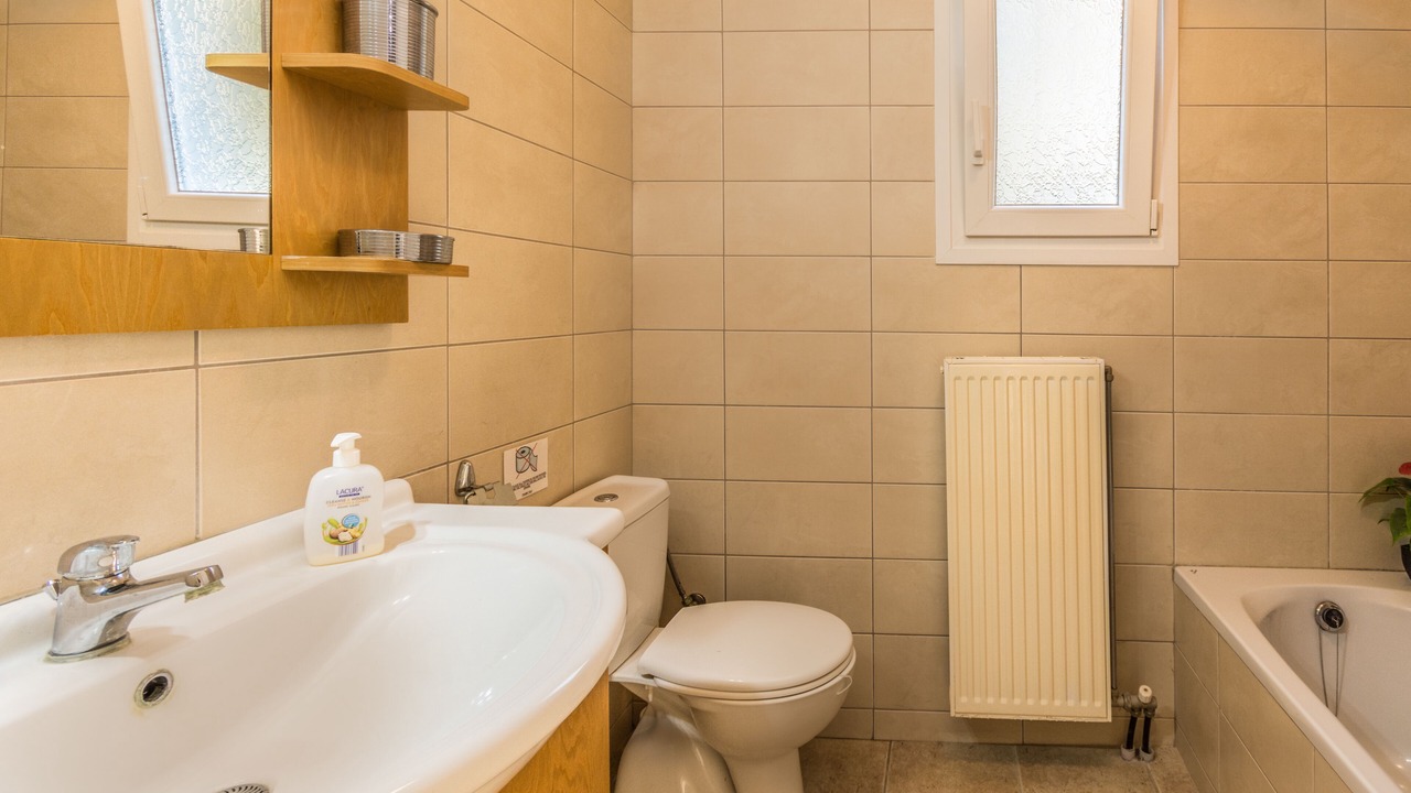 Photo of Bathroom in Afra