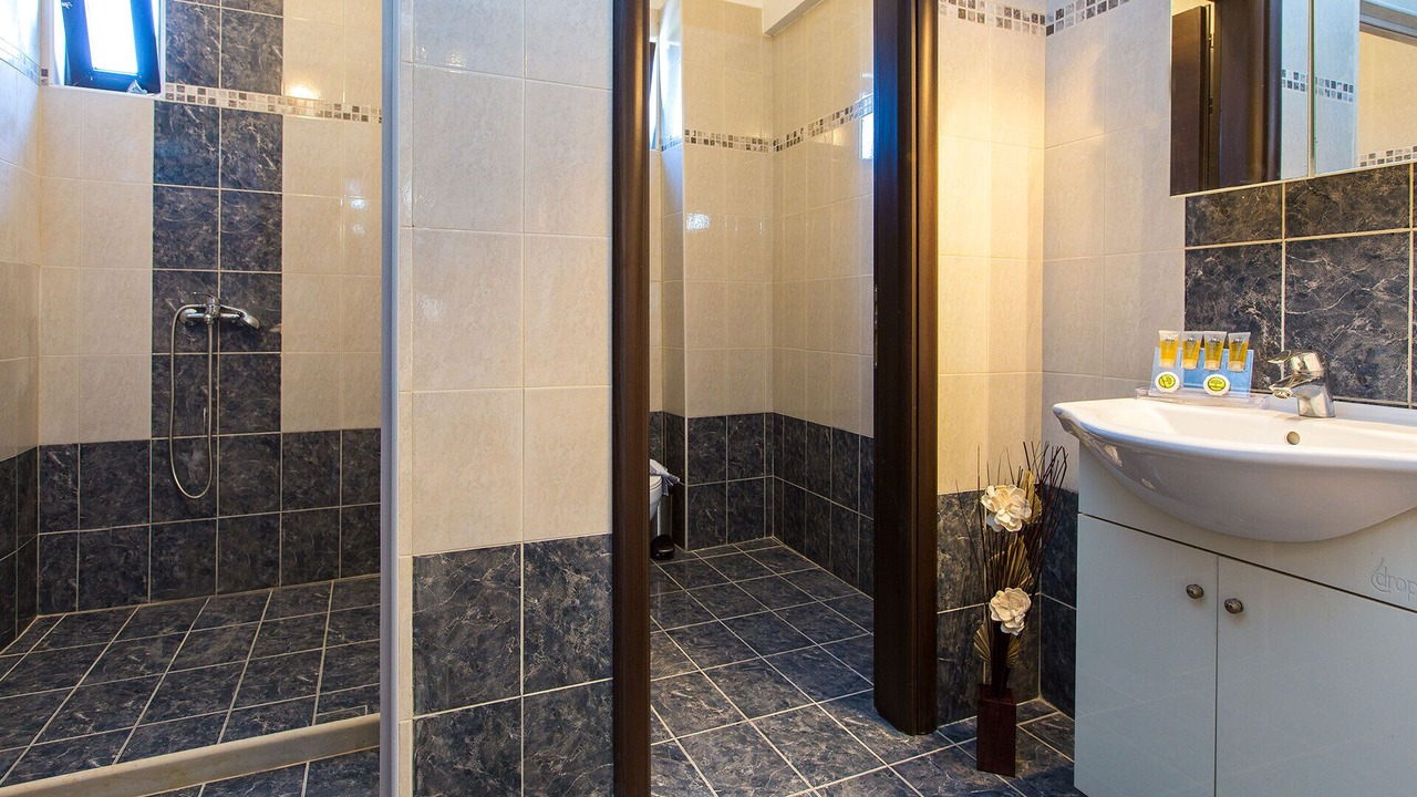 Photo of Bathroom in Houdetsi