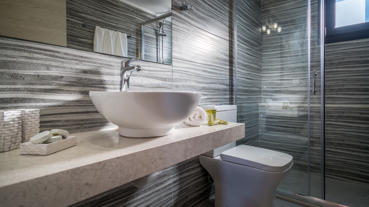 Photo of Bathroom in Fiolitis