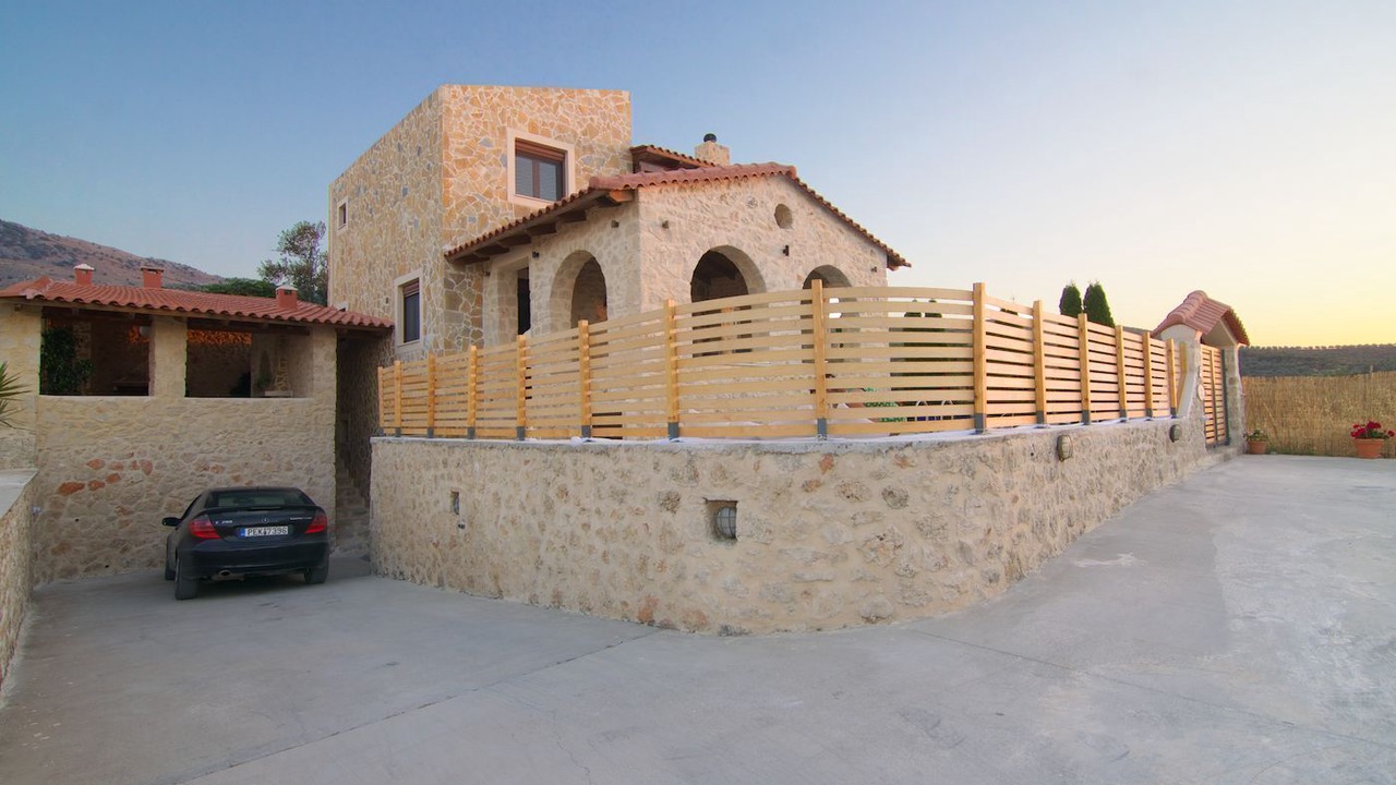 Photo of Outdoor in Roussospiti