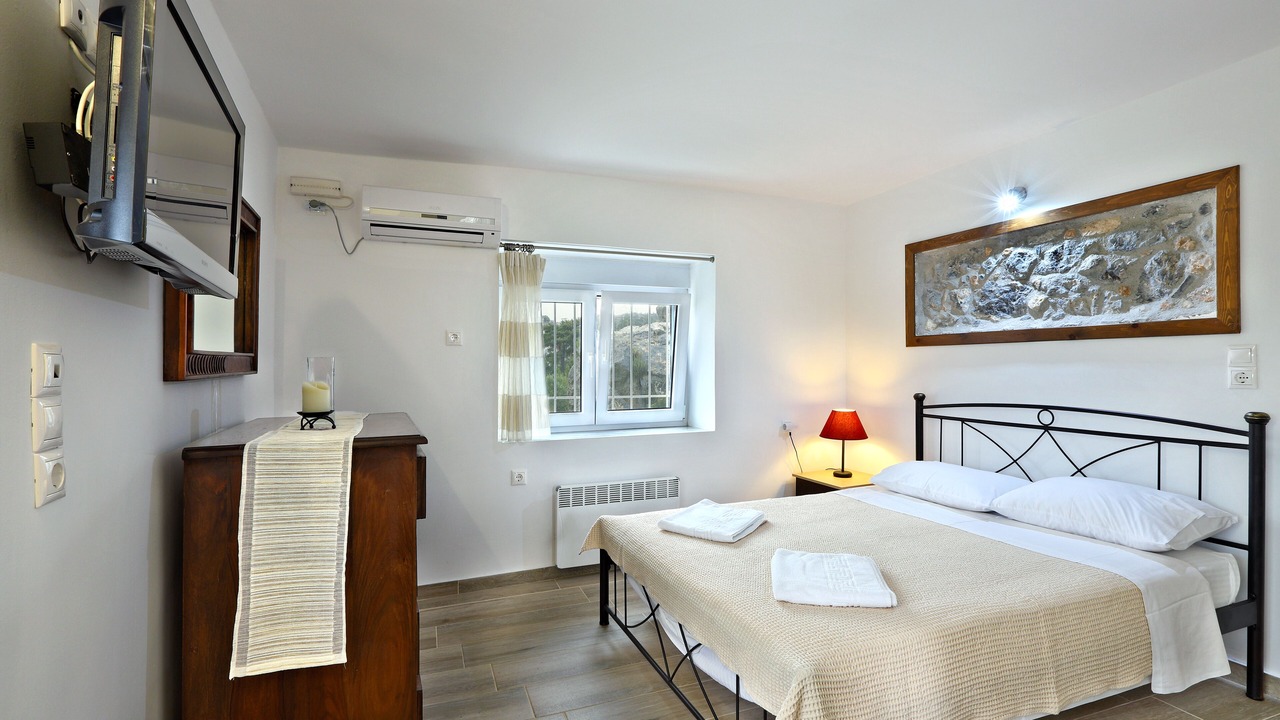 Photo of Bedroom in Anatoli