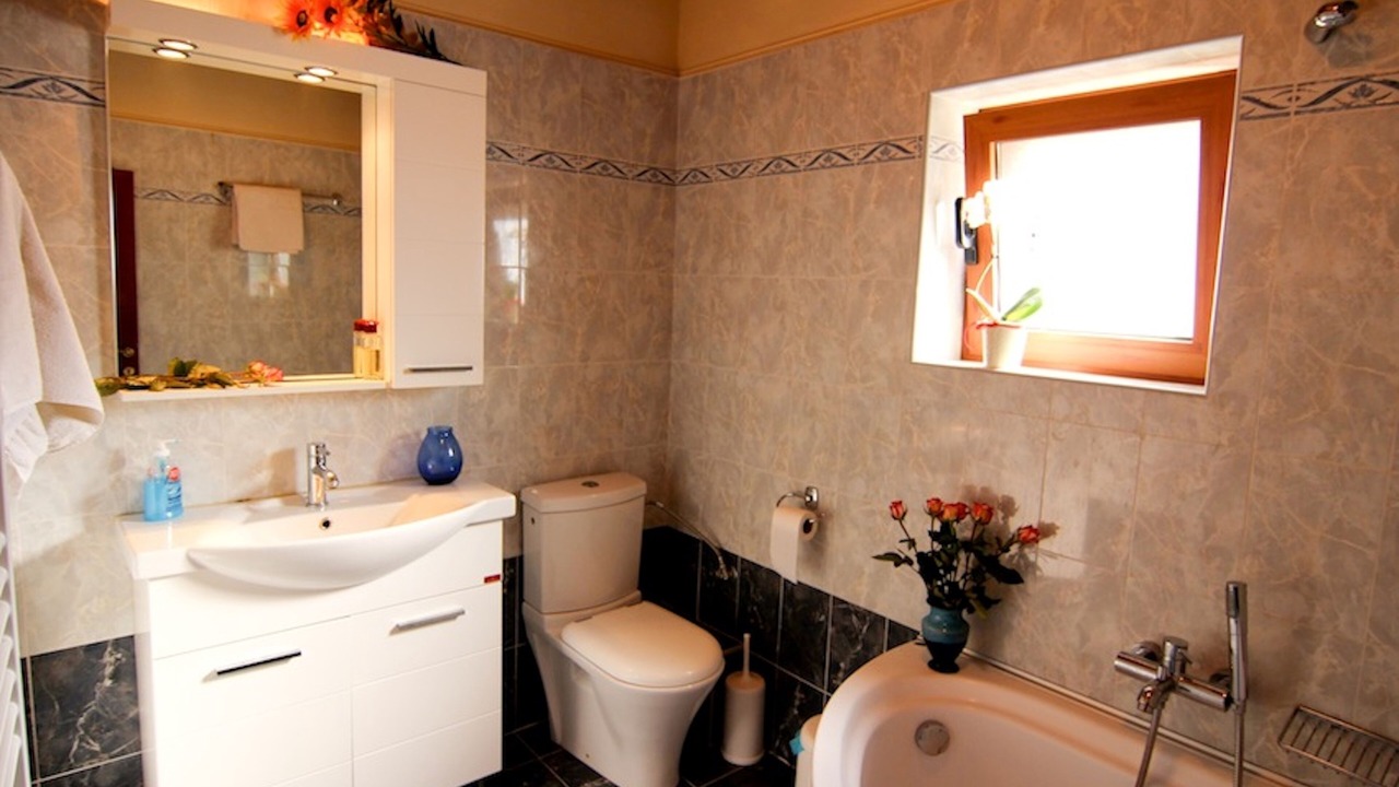 Photo of Bathroom in Yianniou