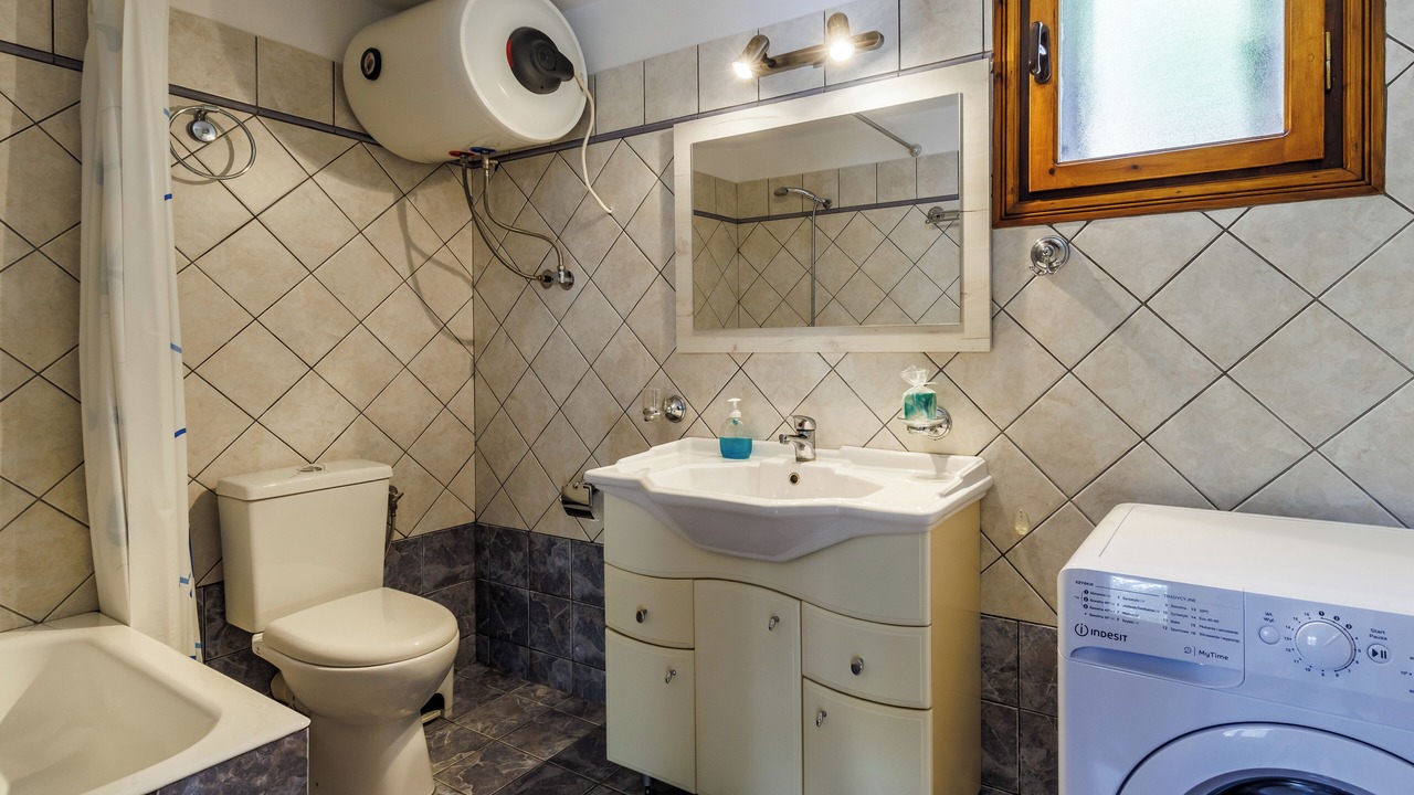 Photo of Bathroom in Stafylos