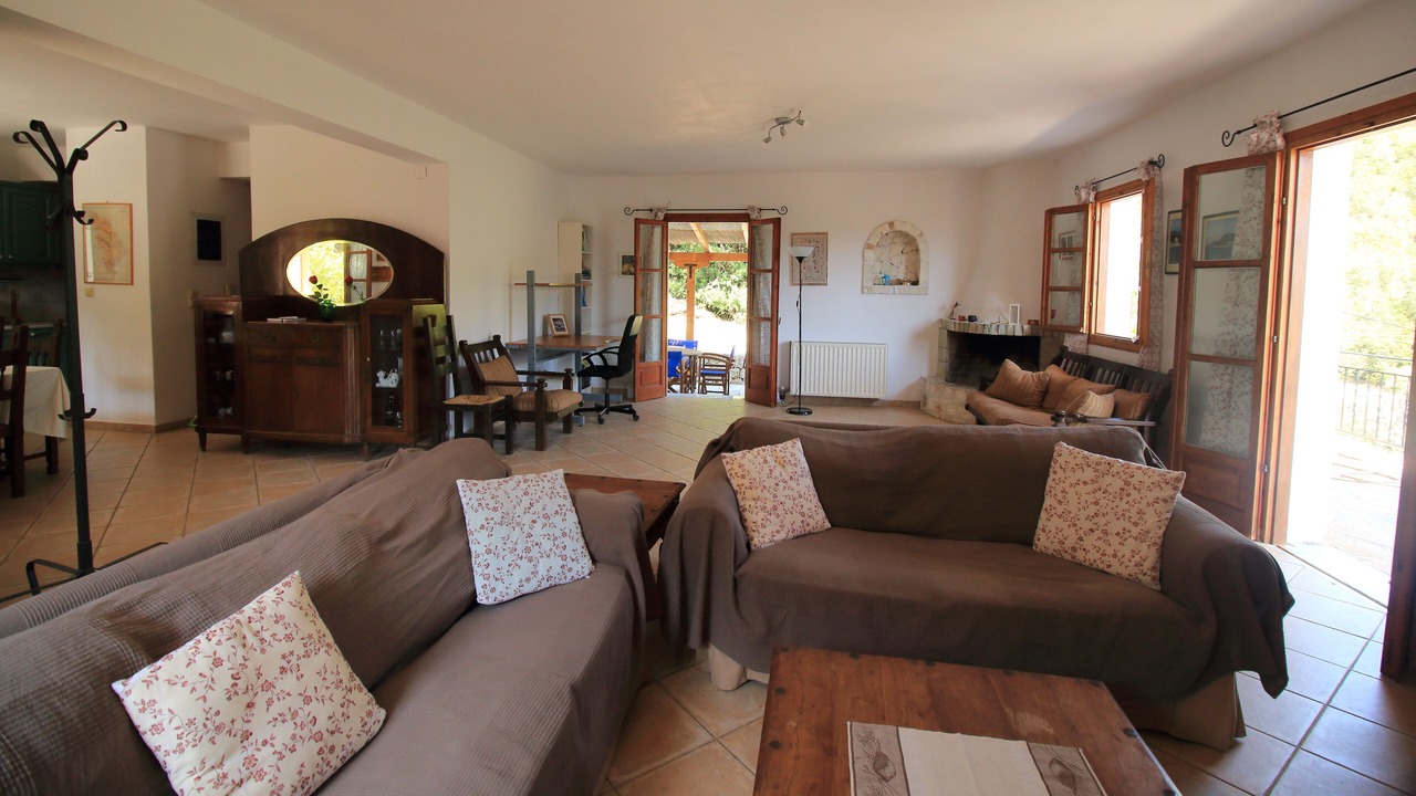Photo of Livingroom in Fiskardo