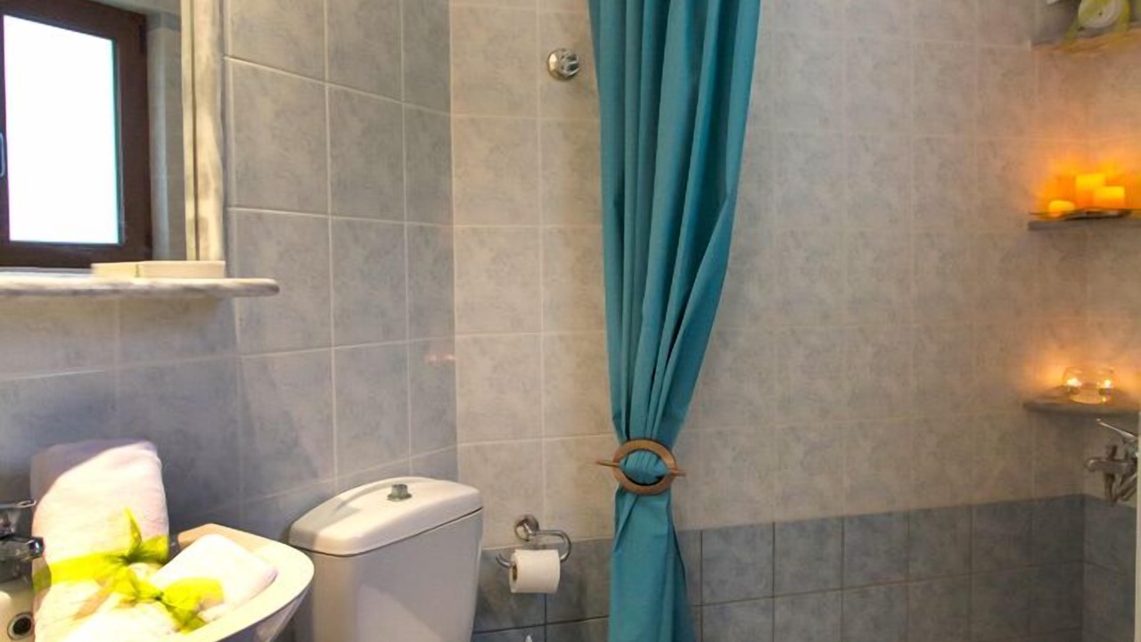Photo of Bathroom in Megala Chorafia