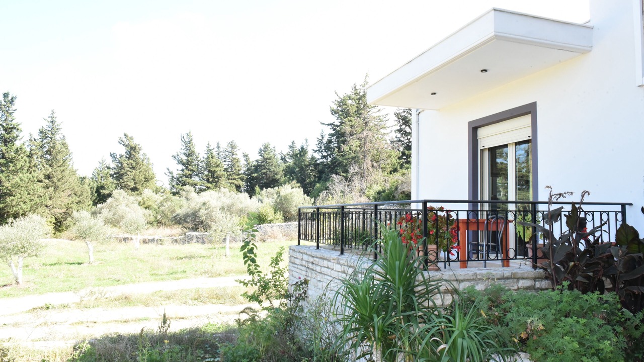 Photo of Patio Balcony in Maza