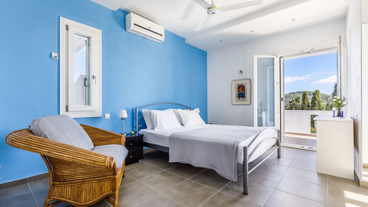 Photo of Bedroom in Glossa