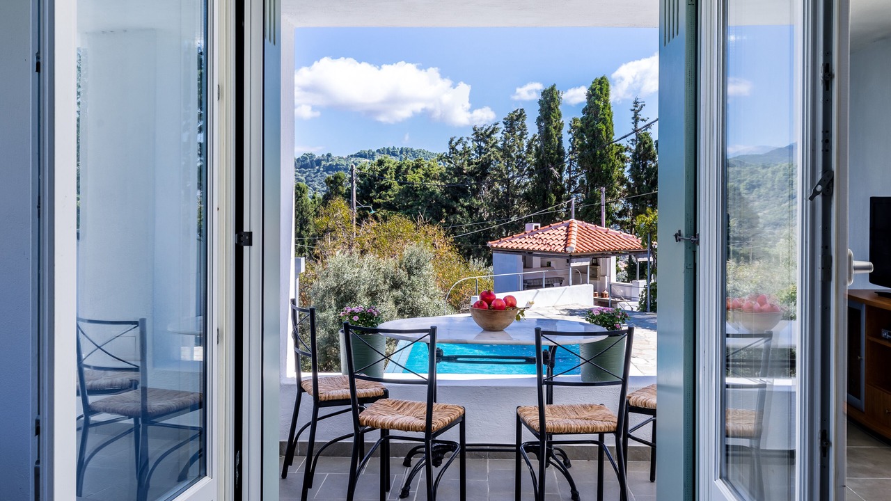 Photo of Outdoor in Glossa