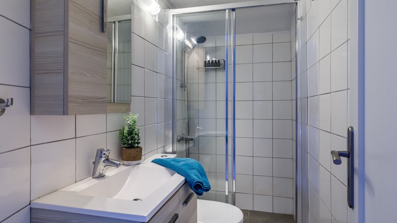 Photo of Bathroom in Glossa