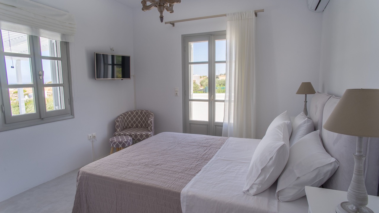 Photo of Bedroom in Nea Cryssi Akti