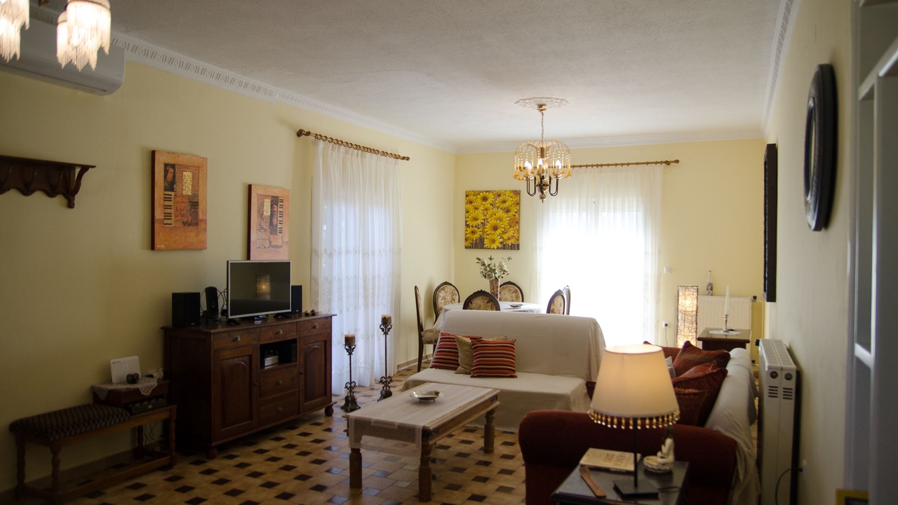 Photo of Livingroom in Kambanion