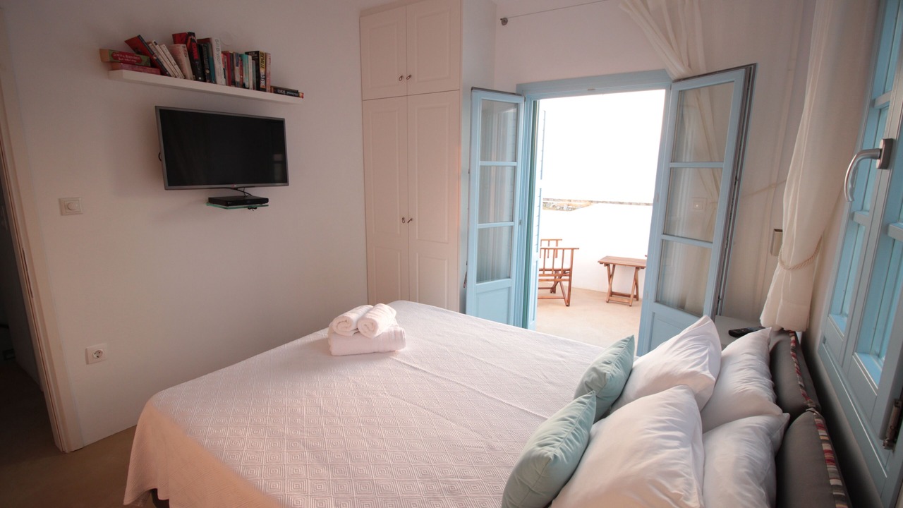 Photo of Bedroom in Ios