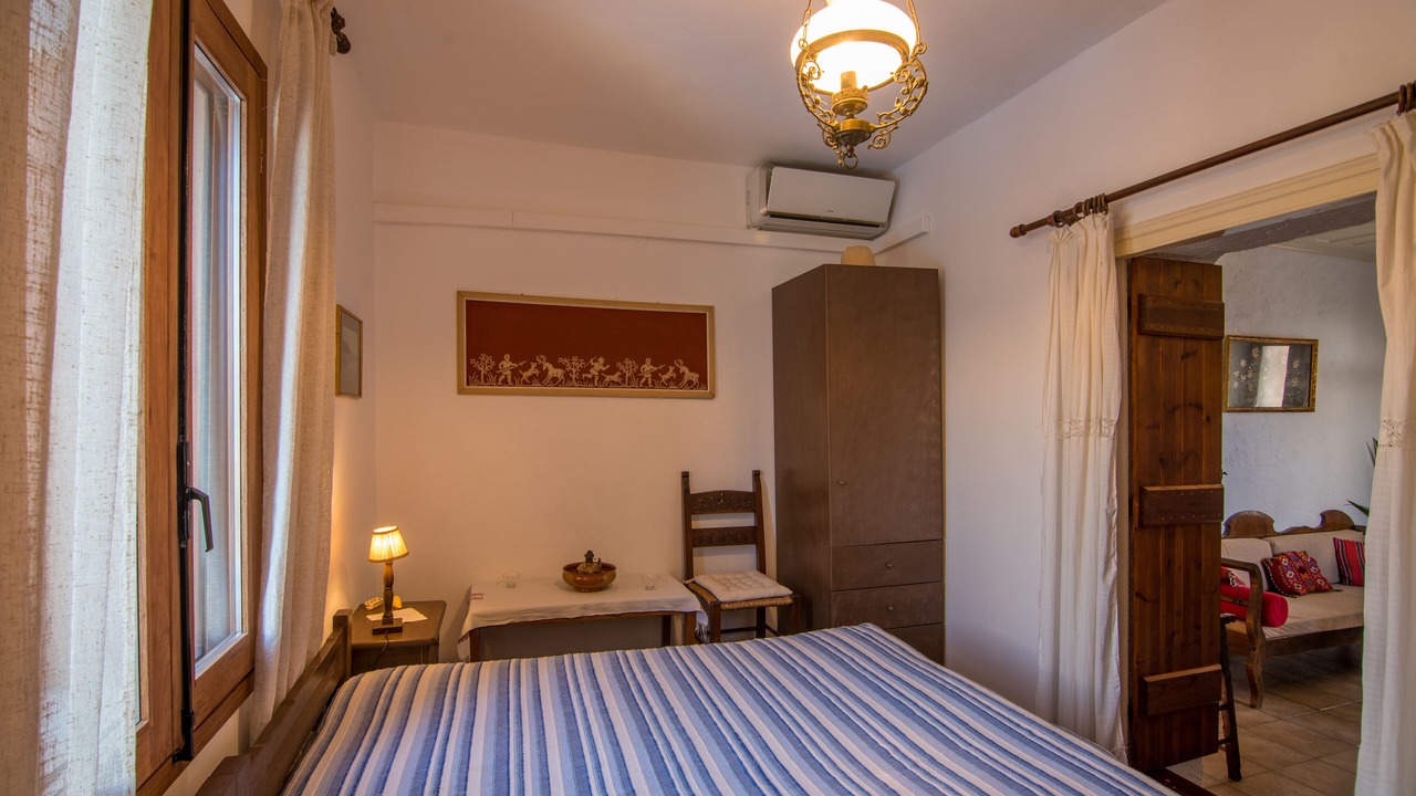Photo of Bedroom in Megala Chorafia