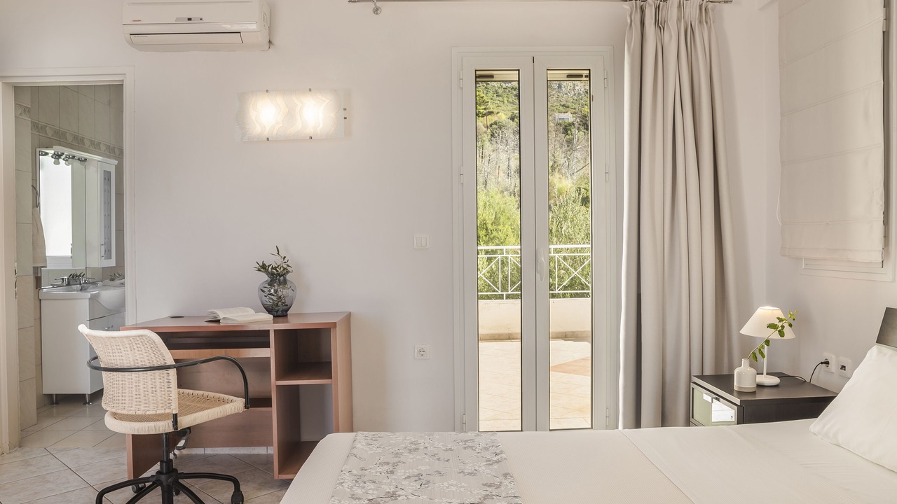 Photo of Others in Mousata