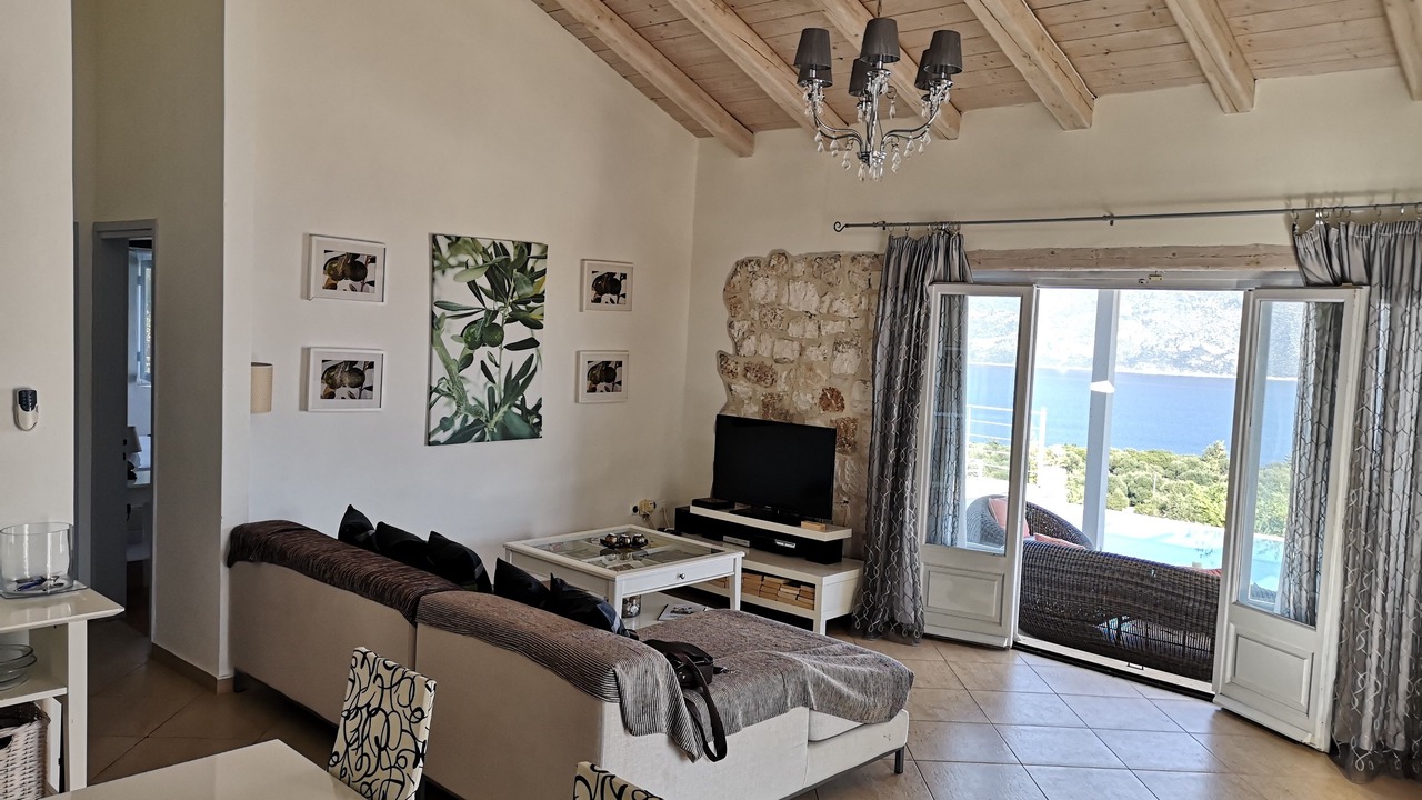 Photo of Livingroom in Evreti