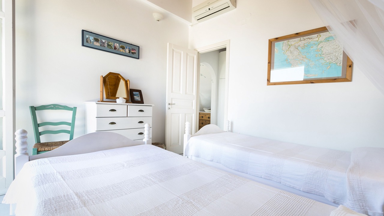 Photo of Bedroom in Tselendata