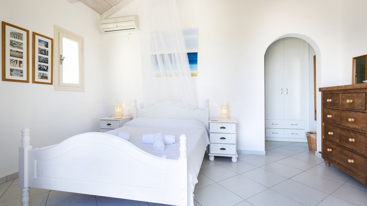 Photo of Bedroom in Tselendata
