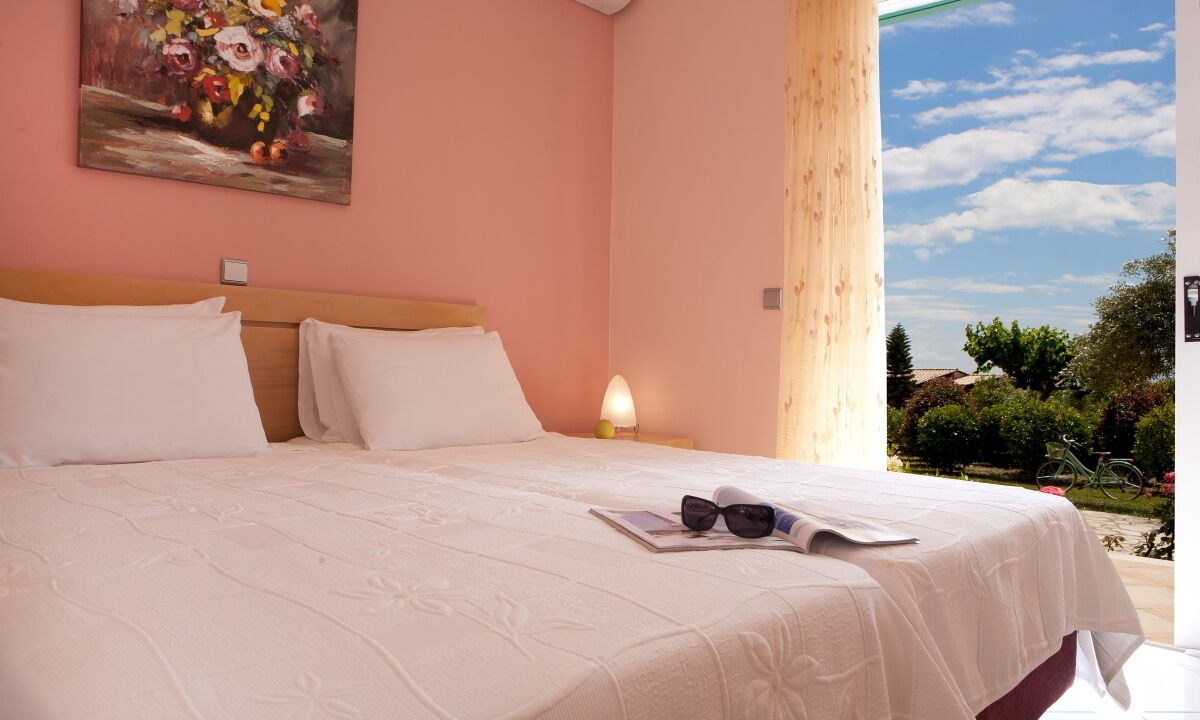Photo of Bedroom in Evgiros